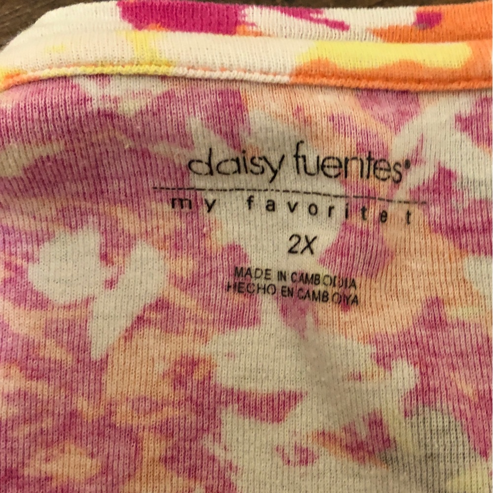 Daisy Fuentes 2X Tops Bundle 2 Piece Cap Sleeve Scoop Neck Floral Abstract - Picture 6 of 10